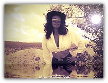 2003-Estela-in Republica Dominicana.jpg